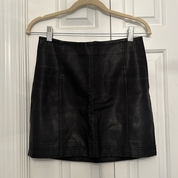 Free People Skirt ๐ค - Picture 3 of 5